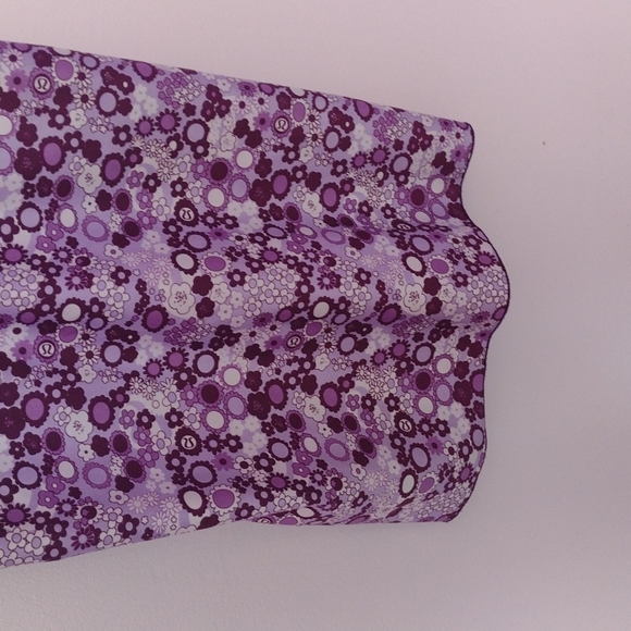 Gorgeous Lululemon Rare Tank - Picture 4 of 12